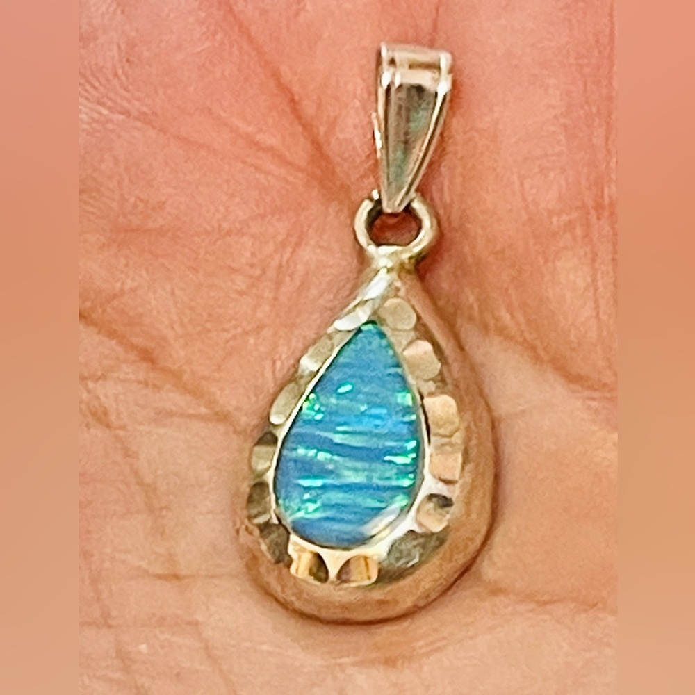 VTG Southwest Sterling silver Teardrop pendant  blue fire opal